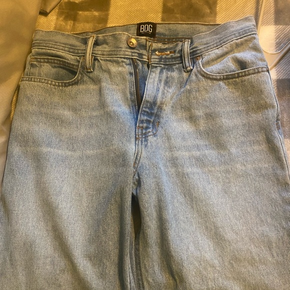 Urban outfitters “dad fit” jeans - Picture 2 of 3